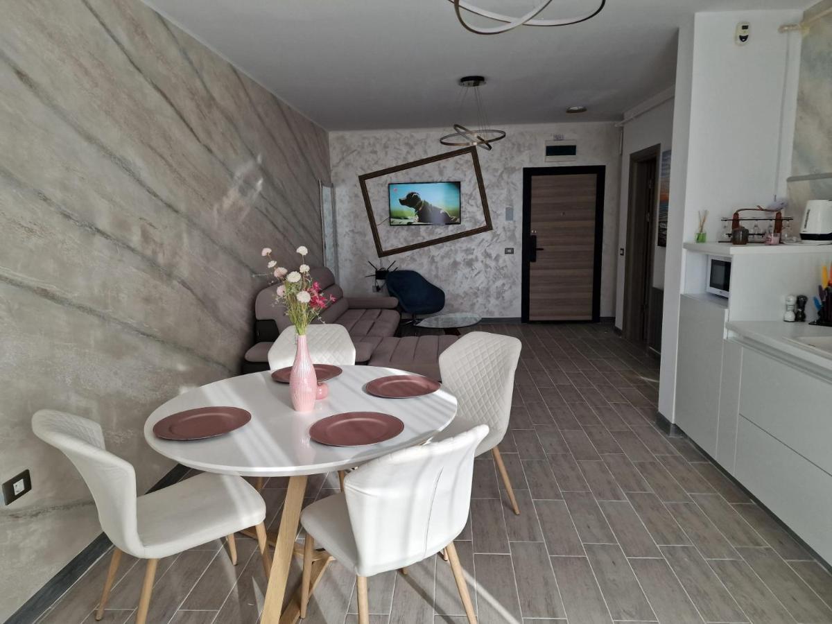 Livia Apartment Неводарі Екстер'єр фото